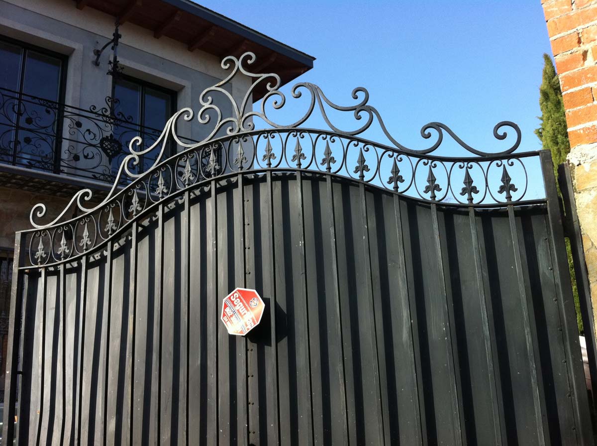 Reparación de puertas de garaje - Puertas MOLPLASA