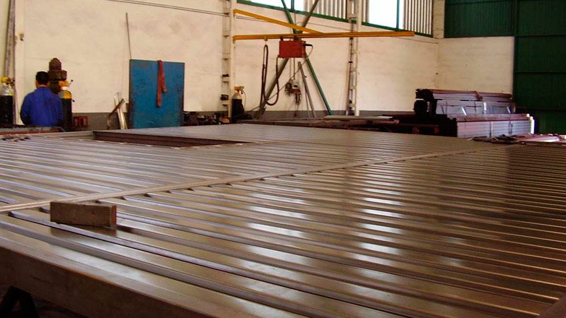 Puerta de garaje | Comprar puertas al mejor precio - Puertas MOLPLASA